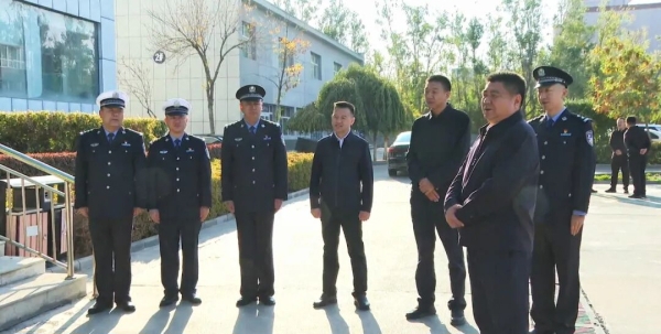 烏蘇市委書記張永寧看望慰問一線干部職工